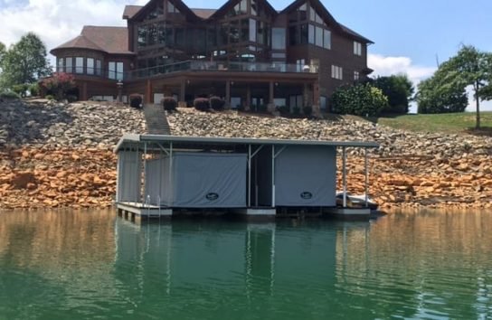 Pontoon Boat Cover. Automatic boat cover